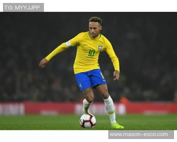 足球明星的顶级技巧揭秘如何提升你的球技与比赛表现 足球明星的顶级技巧揭秘如何提升你的球技与比赛表现